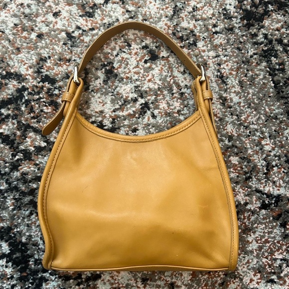 Vintage Coach 4106 - Picture 1 of 6